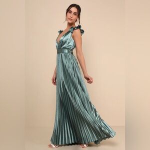 Lulus - Exceptional Drama Sage Green Satin Lace-Up Pleated Maxi Dress - Size M